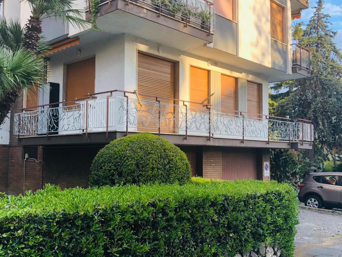 Casa Marina Apartment Bordighera Exterior photo